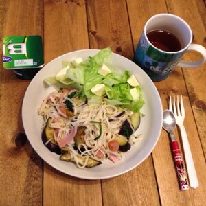 糖質制限★糖質０麺で簡単★ハムほうれん草パスタ♡